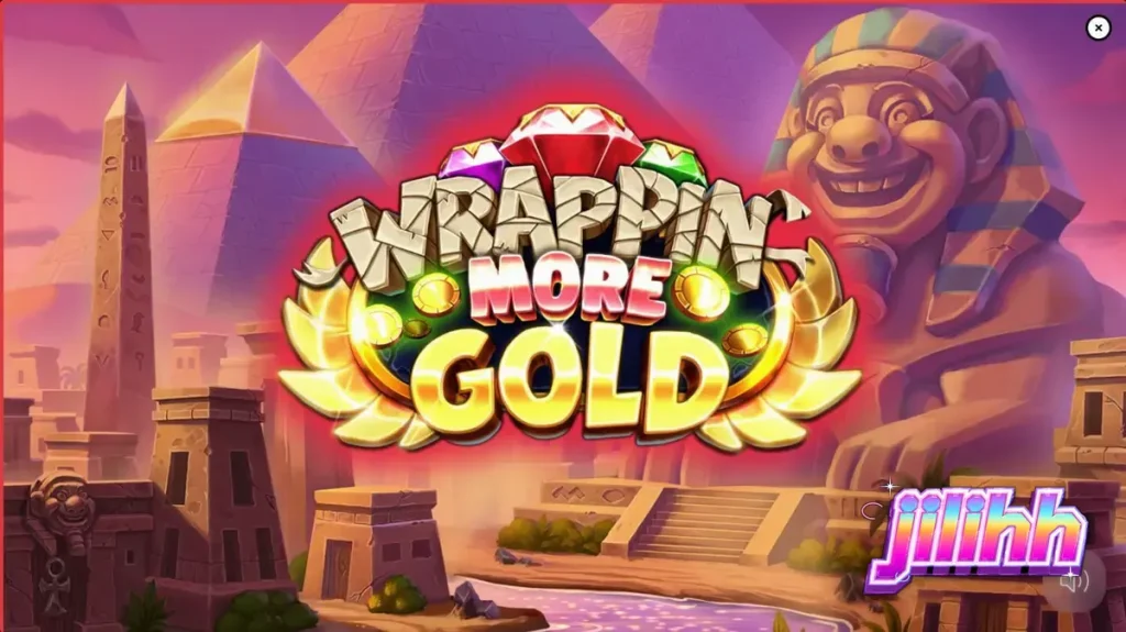 Mumi ramah dalam permainan slot Wrappin' More Gold dengan latar belakang harta karun Mesir.